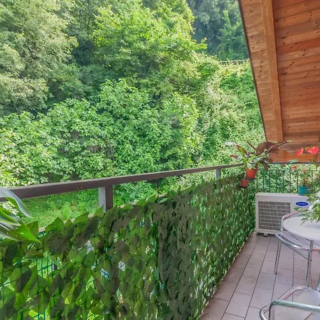 Queen View Appartement Perledo