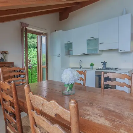 Queen View Apartman Perledo
